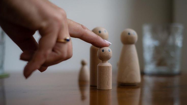 ¿Por qué repetimos historias familiares aunque nos hagan sufrir?